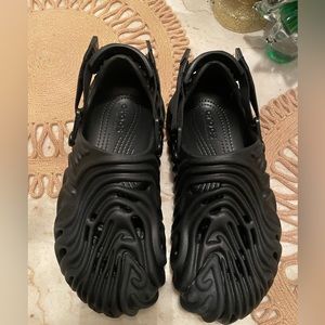 Salehe Crocs Black Womens size 9